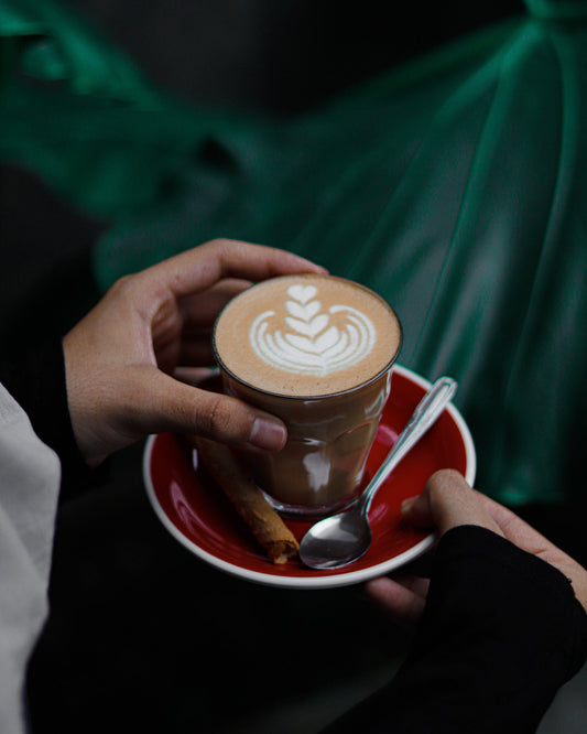 How to Make a Rich and Creamy Caramel Latte at Home